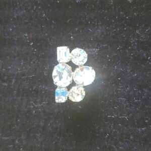 Cute vintage crystal pin